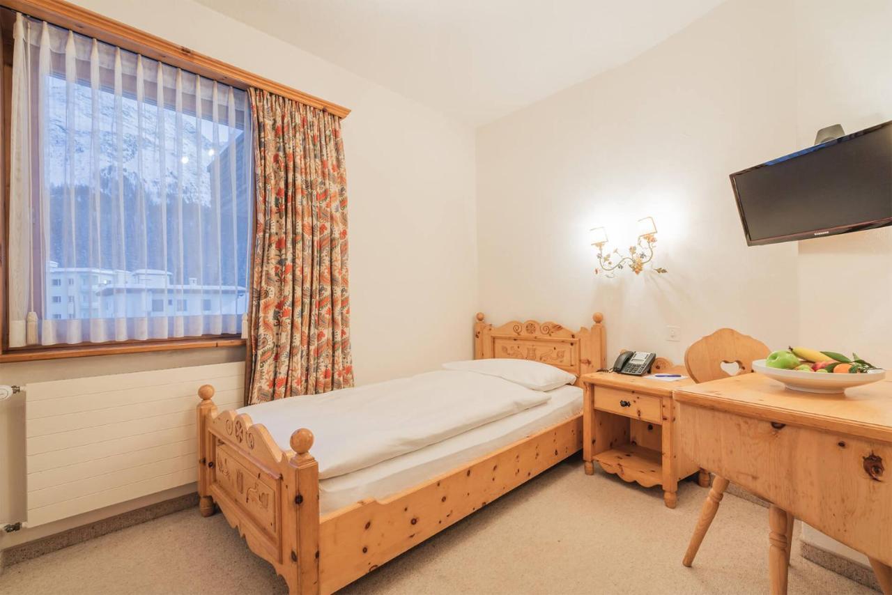 Hotel Corvatsch - Web Check-In St. Moritz Ngoại thất bức ảnh